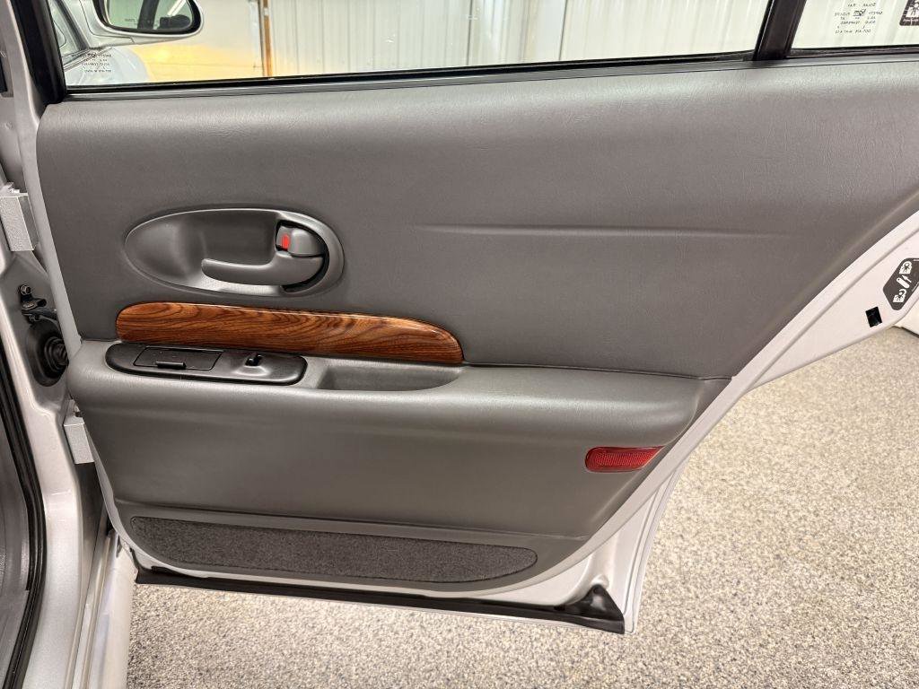 Used 2003 Buick Le Sabre Custom FWD image 31