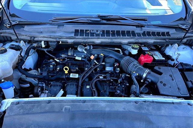 Used 2021 Ford Edge SE image 30