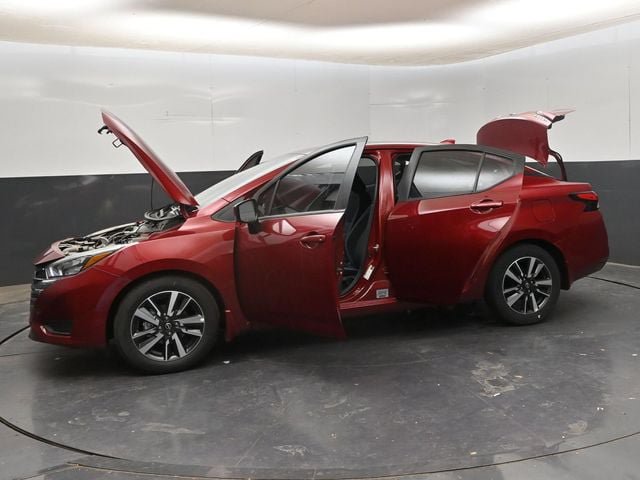 New 2025 Nissan Versa SV w/ Trunk Package FWD image 29
