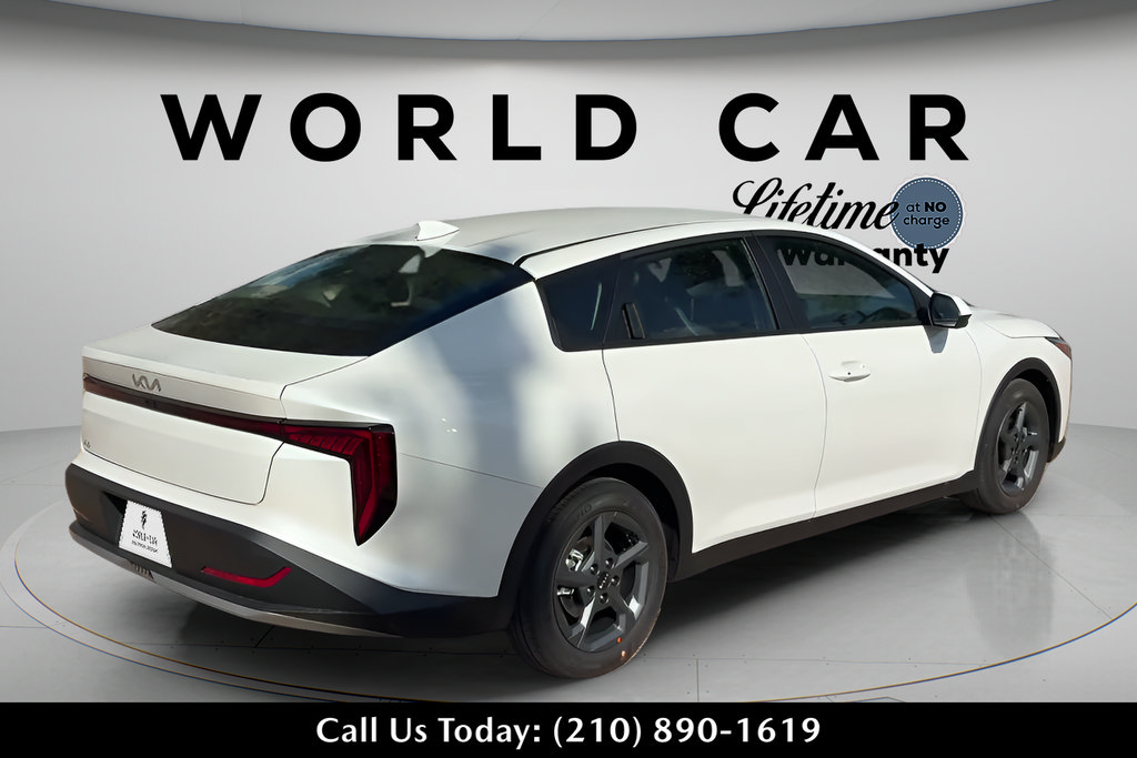 New 2026 Kia K4 FWD image 5