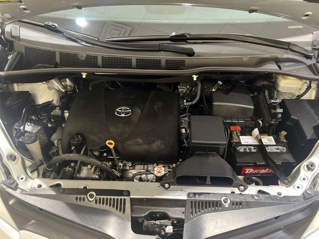 Used 2020 Toyota Sienna L image 25
