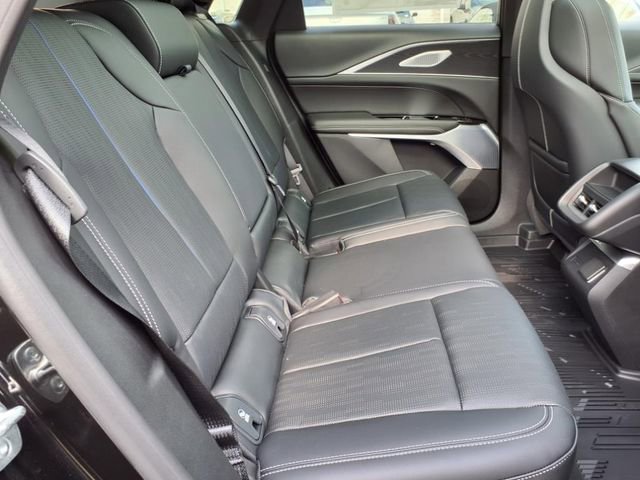 New 2025 Cadillac Lyriq Sport w/ LPO, Floor Liner Package image 20