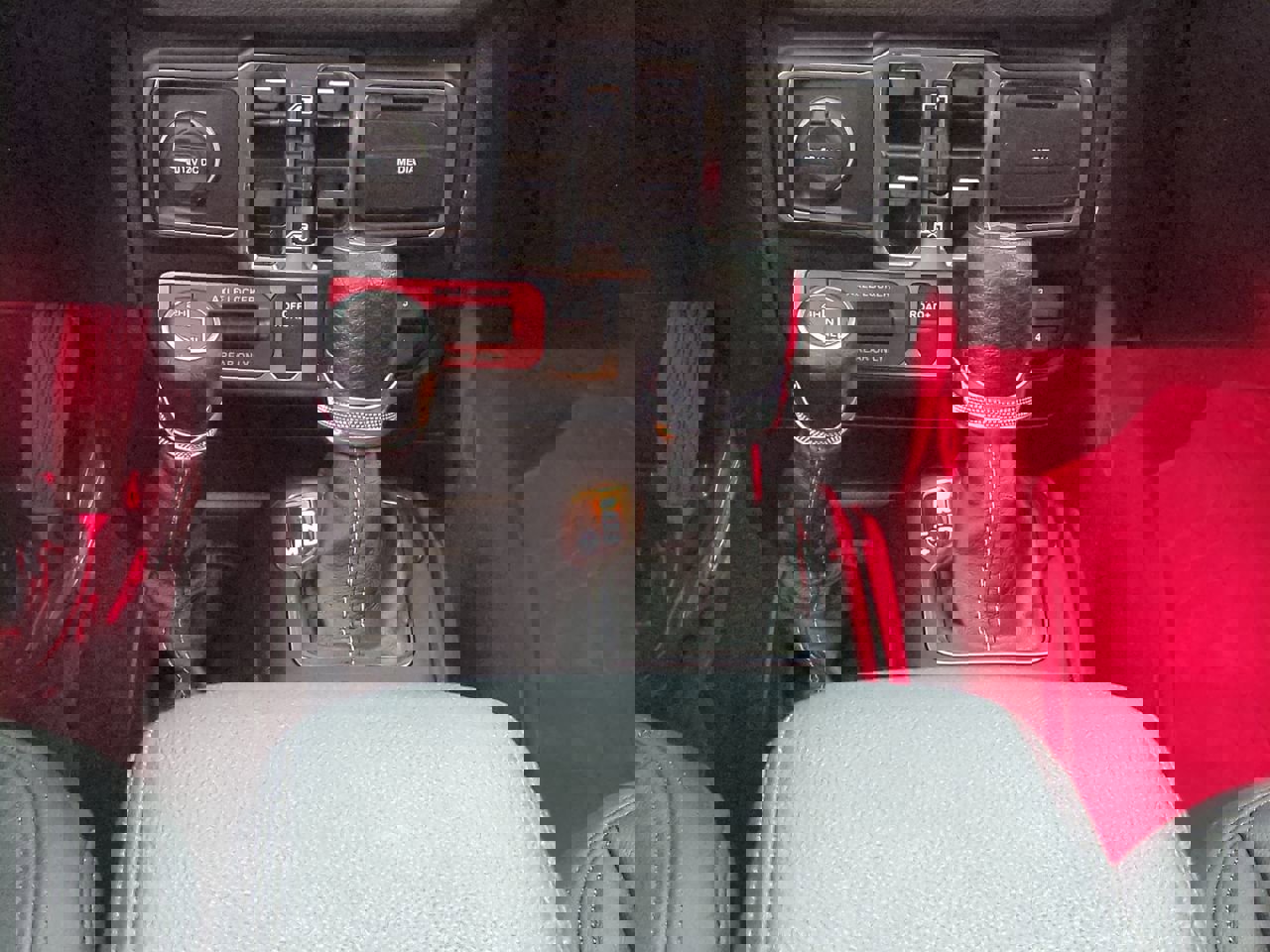 Certified 2024 Jeep Wrangler Willys image 18