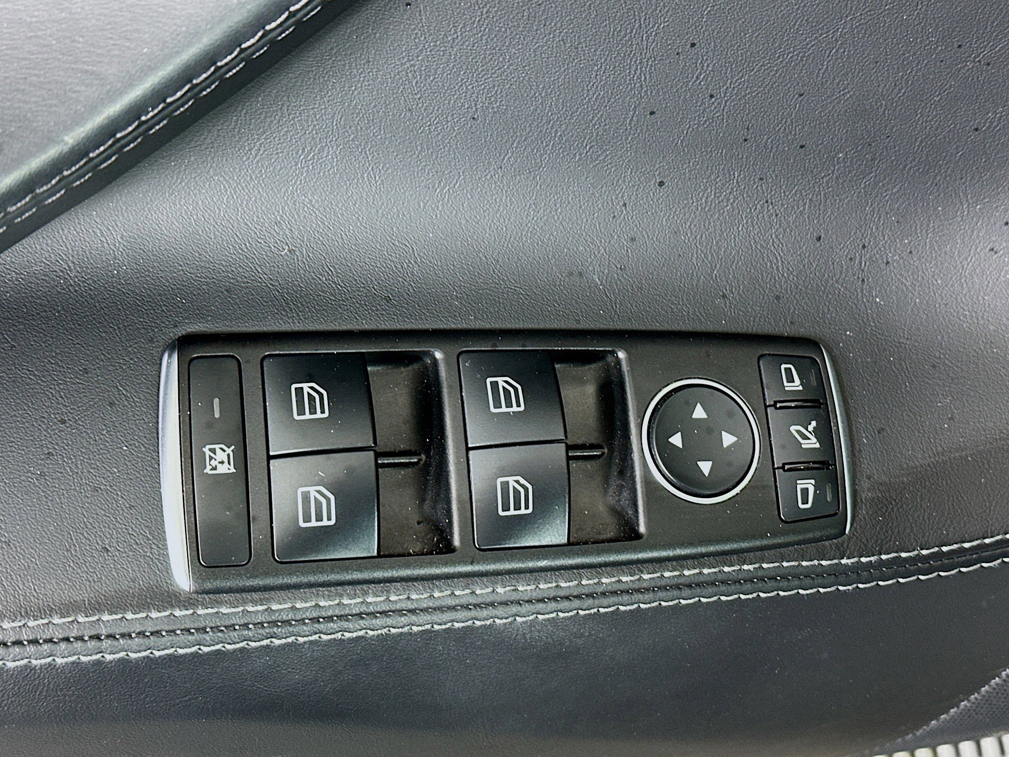 Used 2017 Tesla Model S 75 image 15