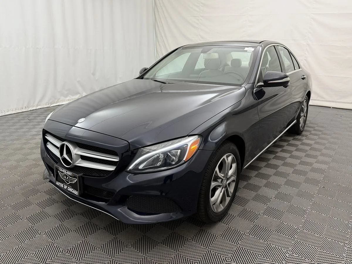Used 2015 Mercedes-Benz C 300 4MATIC Sedan image 2