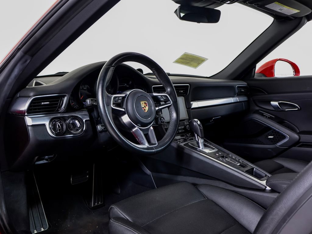 Certified 2018 Porsche 911 Targa 4S image 4