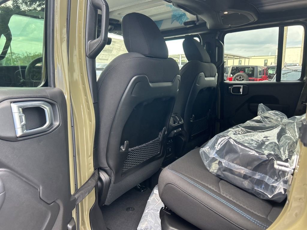 New 2025 Jeep Wrangler Unlimited Rubicon 4xe w/ Safety Group image 33