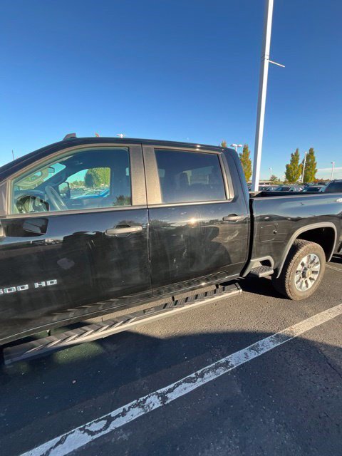 Used 2025 Chevrolet Silverado 2500 Custom w/ Snow Plow Prep/Camper Package AWD/4WD image 5