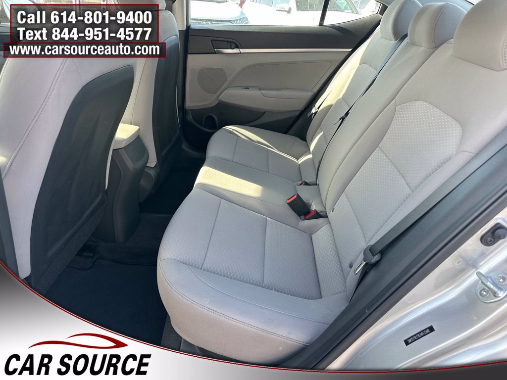 Used 2020 Hyundai Elantra SE FWD image 15