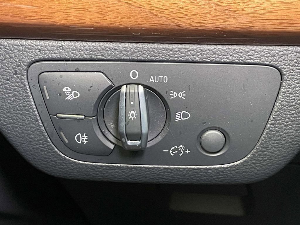 Certified 2023 Audi Q5 2.0T Premium w/ Convenience Package image 37