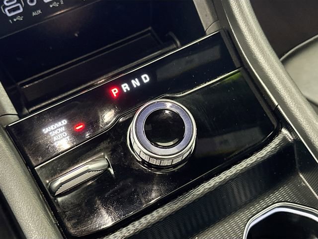 Used 2024 Jeep Grand Cherokee Limited w/ Black Appearance Package AWD/4WD image 16