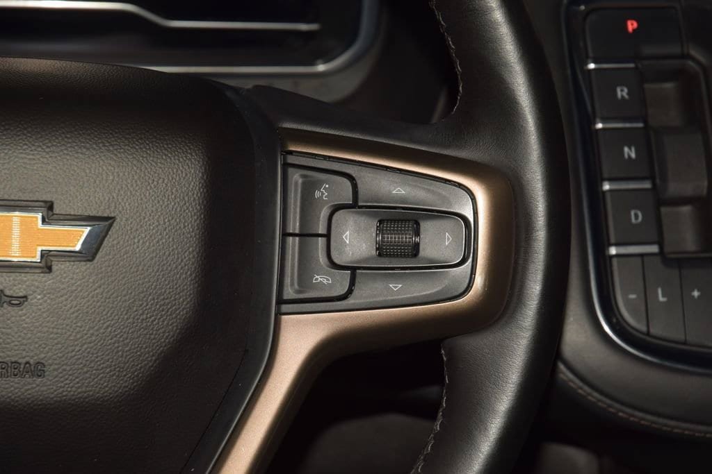 Used 2023 Chevrolet Suburban High Country AWD/4WD image 35