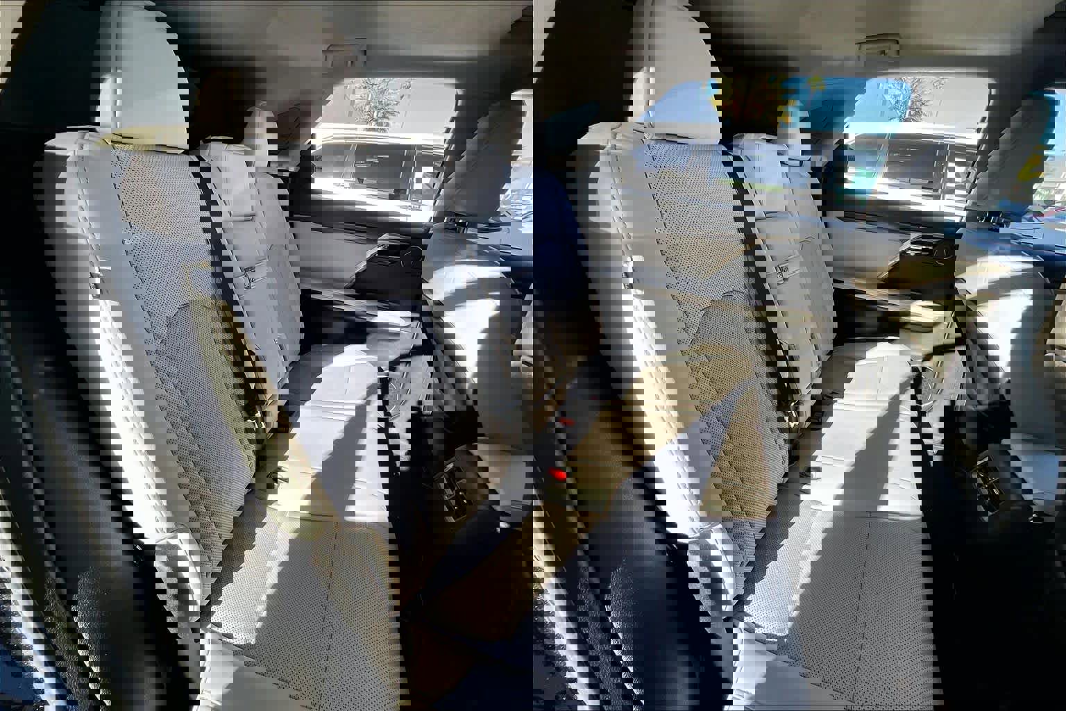 Used 2021 Lexus RX 450h AWD w/ Premium Package image 20