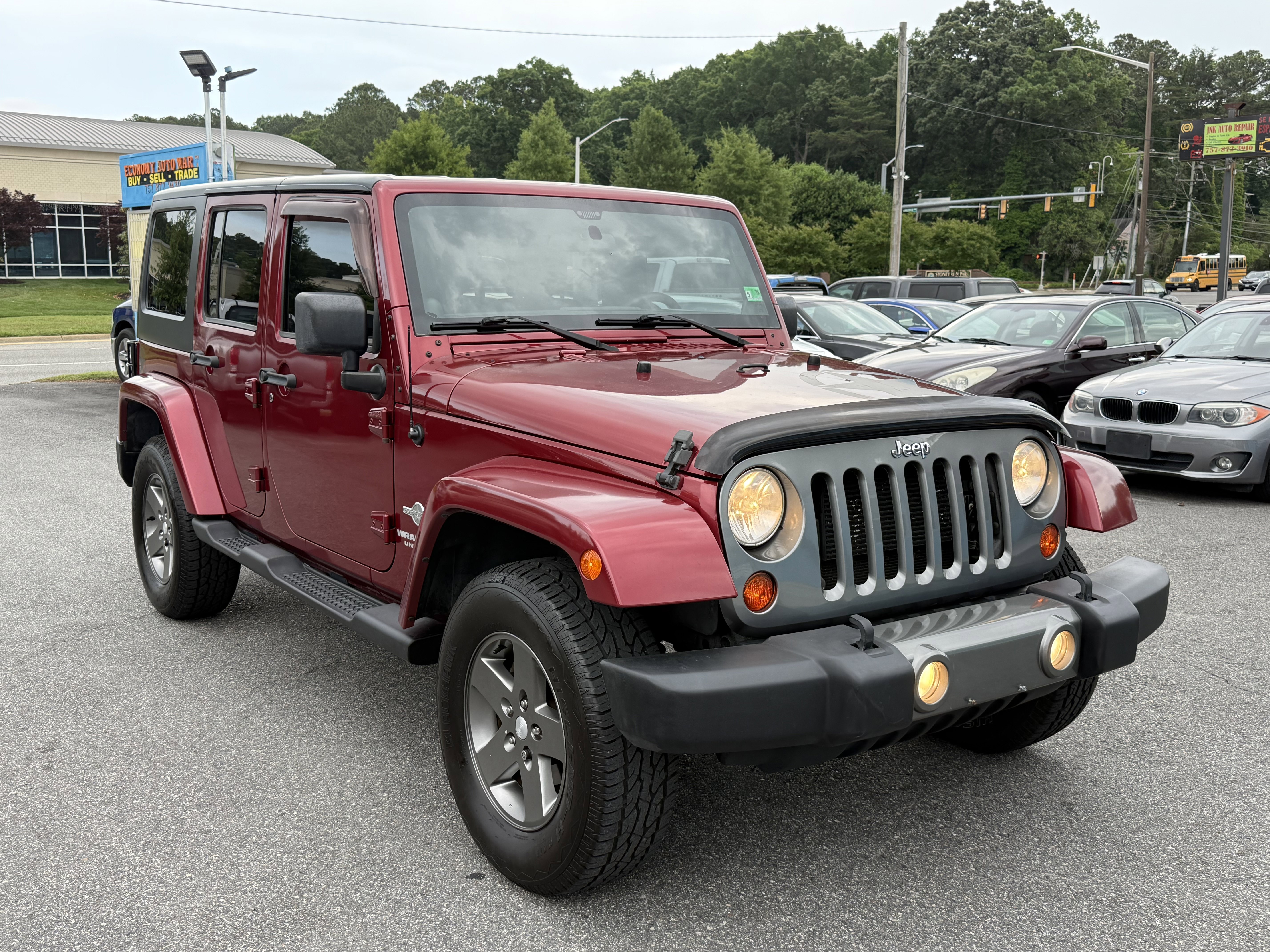 Used 2012 Jeep Wrangler Unlimited Sport AWD/4WD image 3
