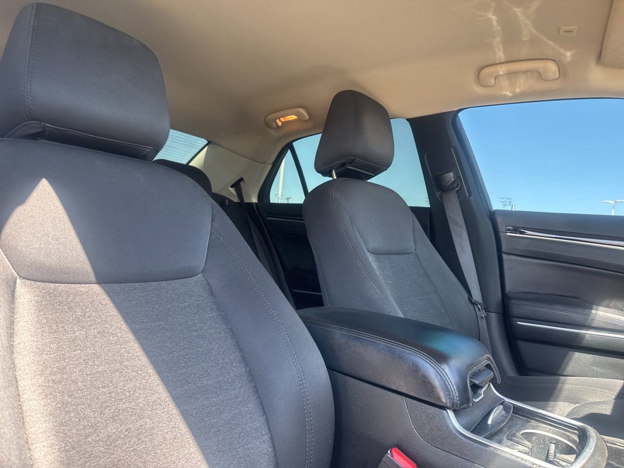 Used 2023 Chrysler 300 Touring image 25