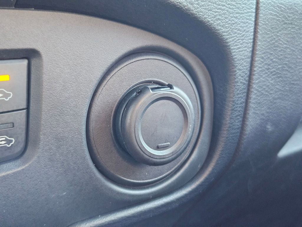 Used 2023 Nissan Frontier PRO-4X w/ Pro Convenience Package image 29