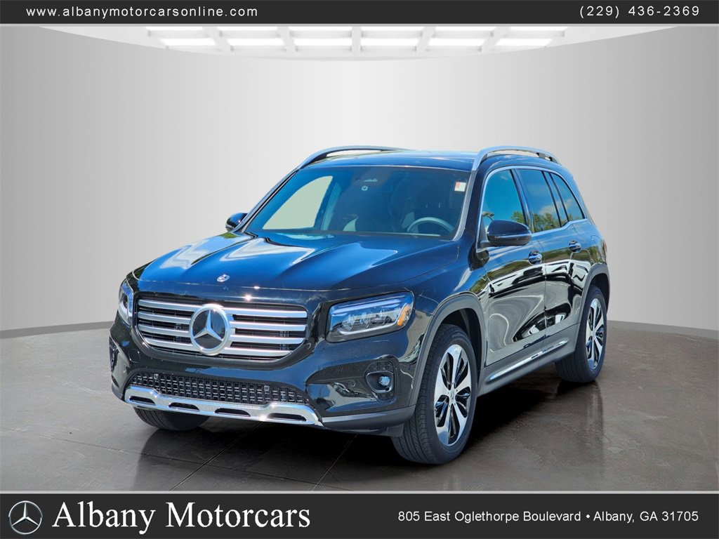 Used 2025 Mercedes-Benz GLB 250 image 1