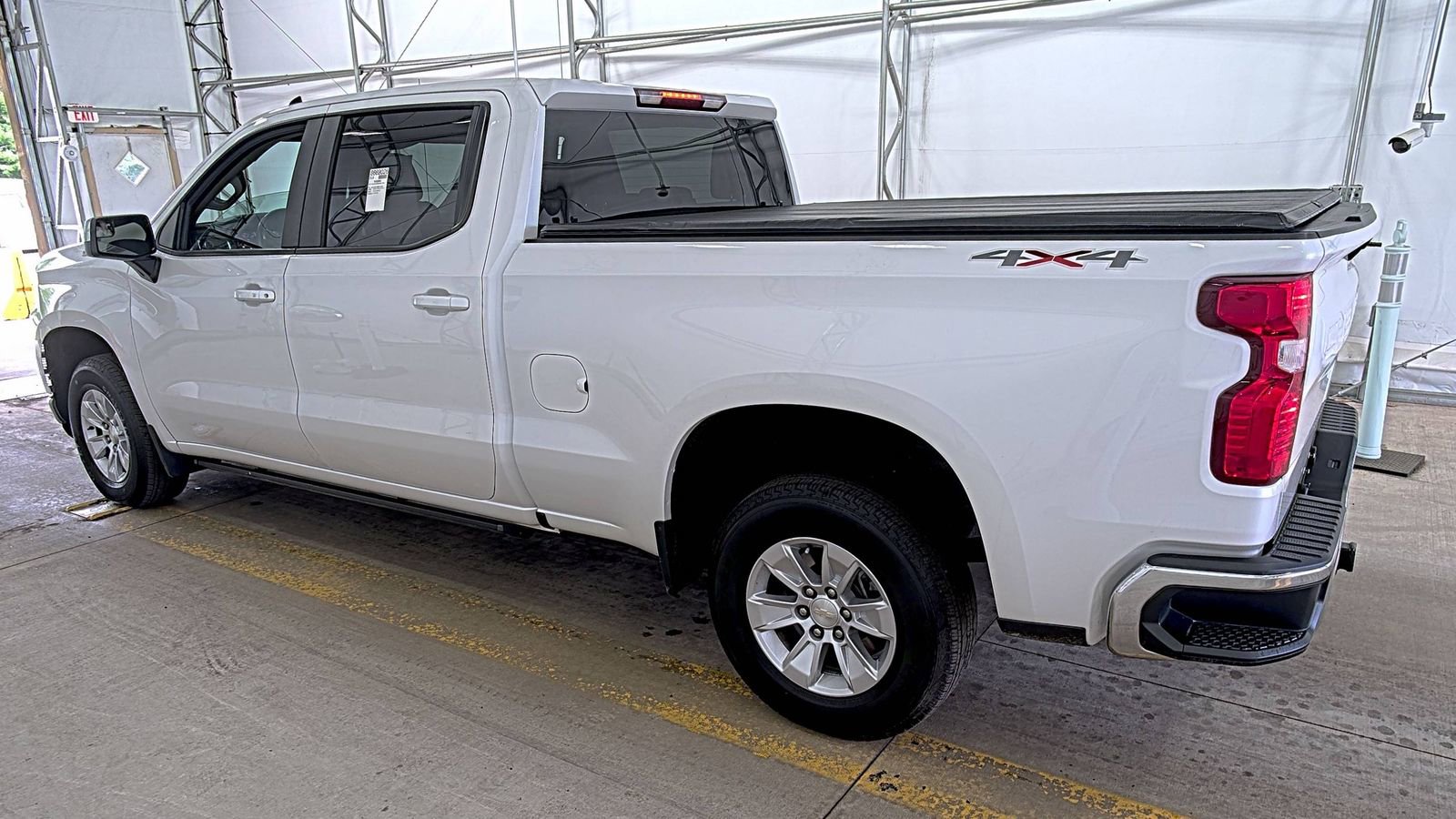 Used 2021 Chevrolet Silverado 1500 LT AWD/4WD image 4