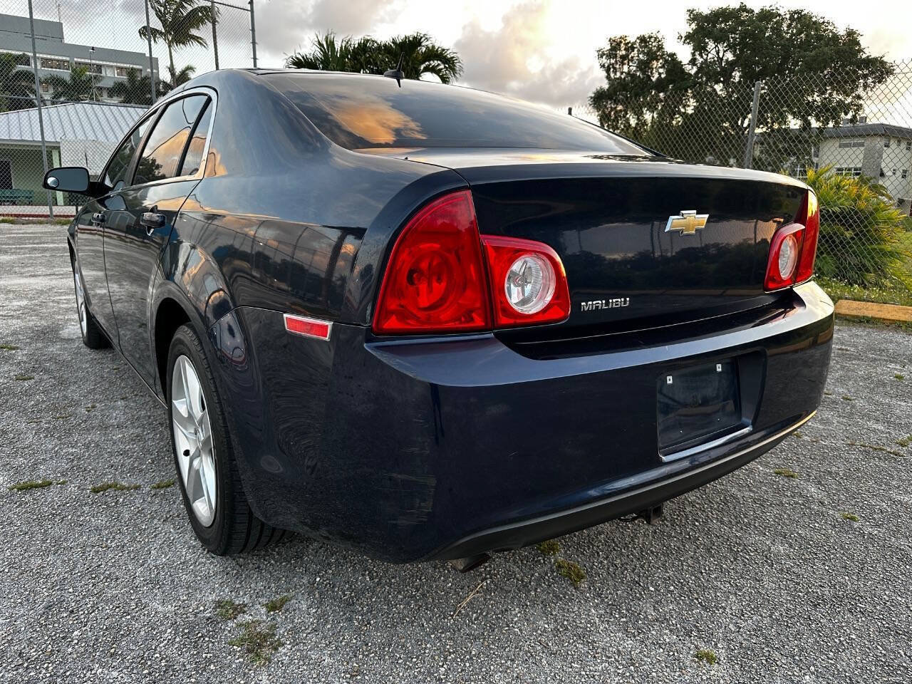Used 2011 Chevrolet Malibu LS FWD image 8