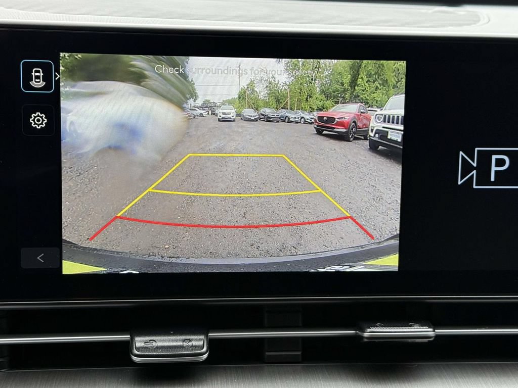 Used 2025 Hyundai Kona SEL FWD image 30