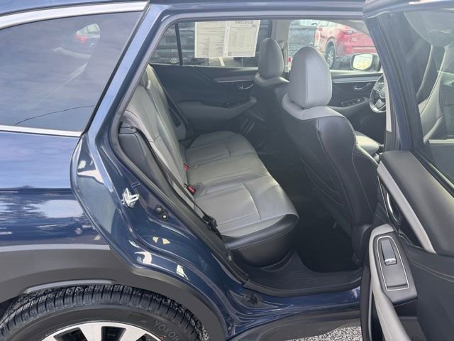 Used 2023 Subaru Outback Limited image 11