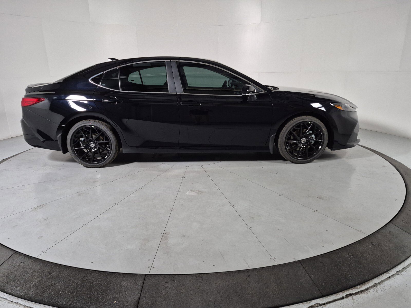 New 2026 Toyota Camry XLE image 6