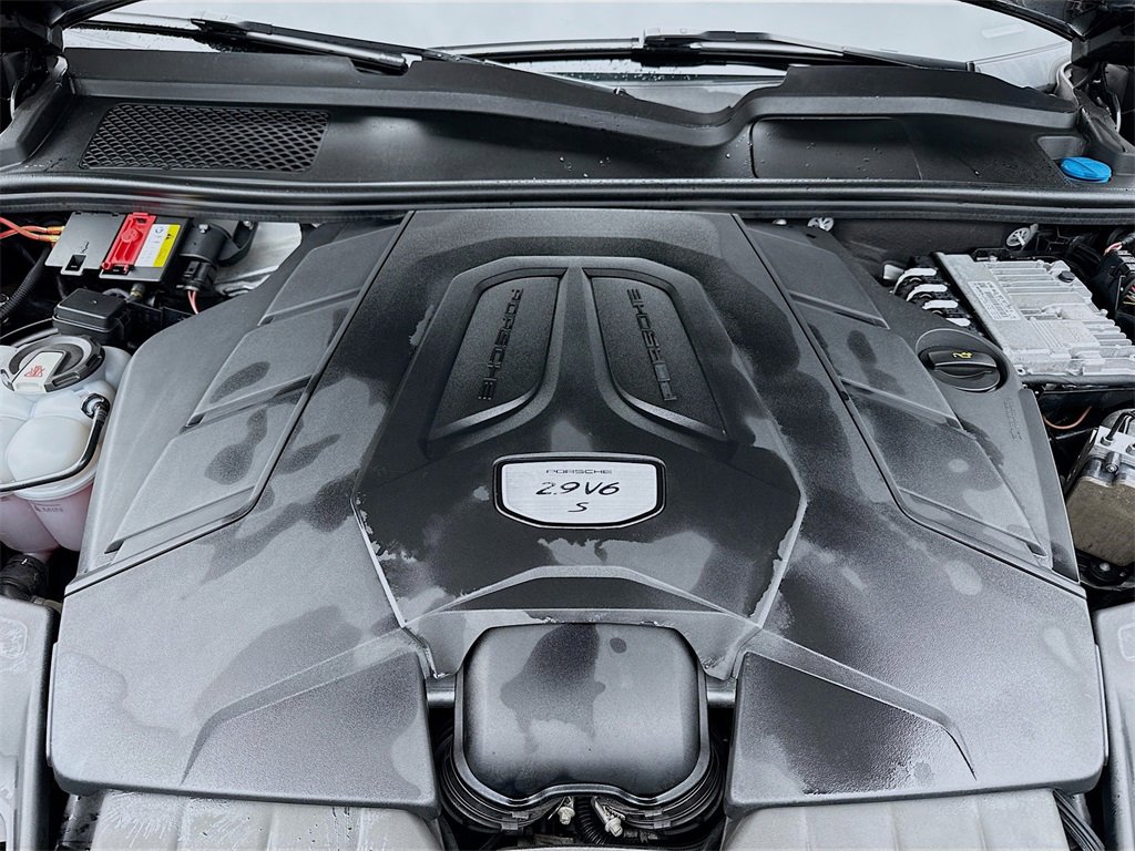 Used 2019 Porsche Cayenne S w/ Premium Plus Package image 33