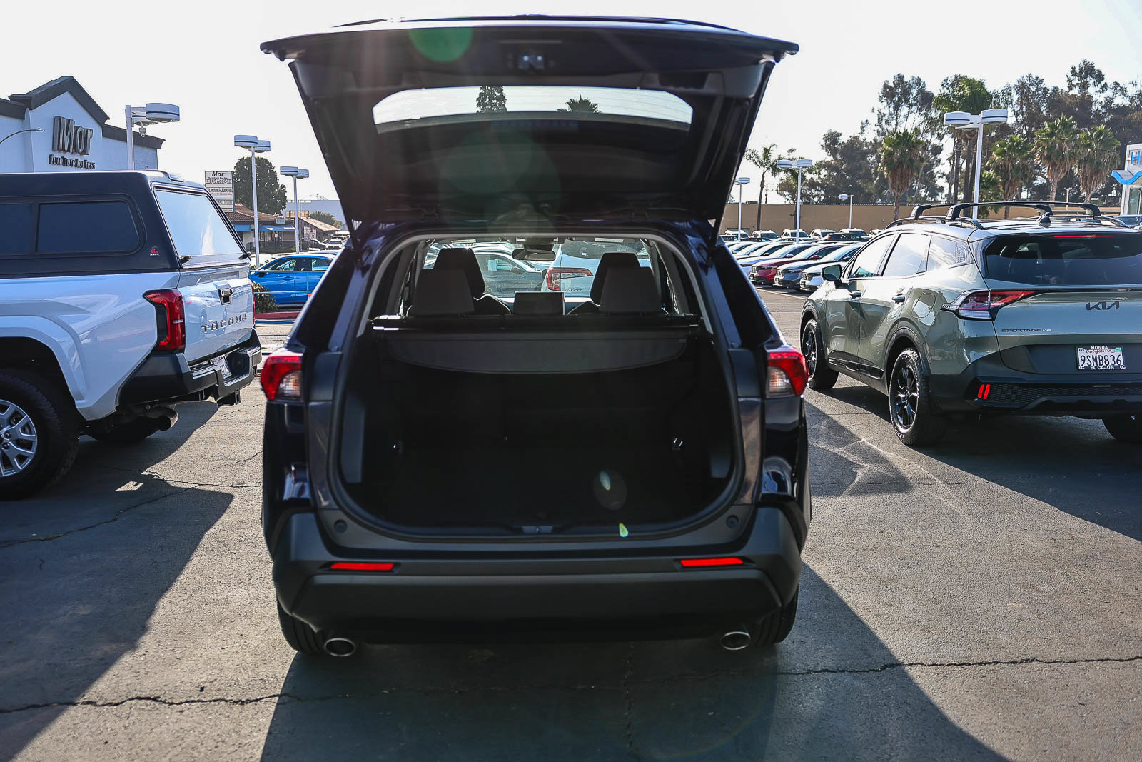 Used 2025 Toyota RAV4 XLE FWD image 26
