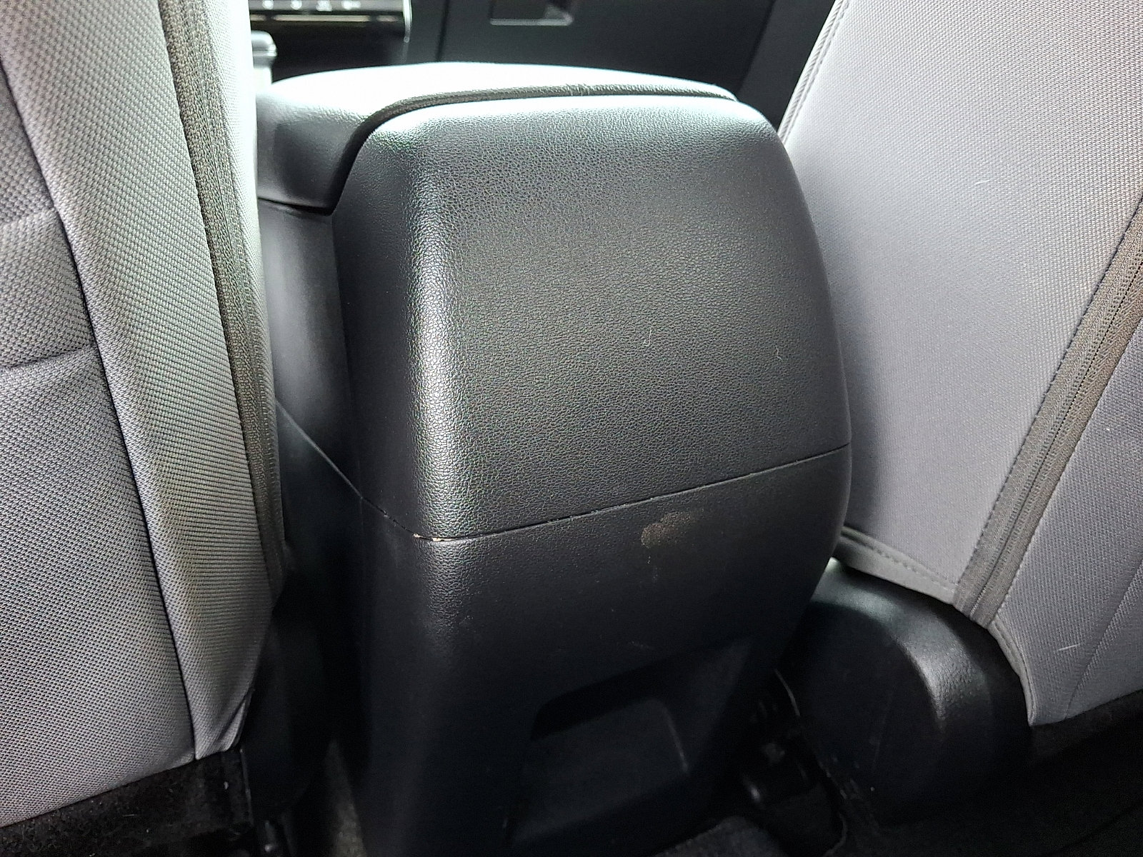 Used 2023 Hyundai Santa Cruz SEL Premium image 11