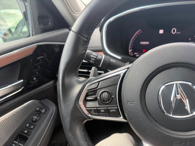 Used 2022 Acura MDX SH-AWD w/ Technology Package image 16