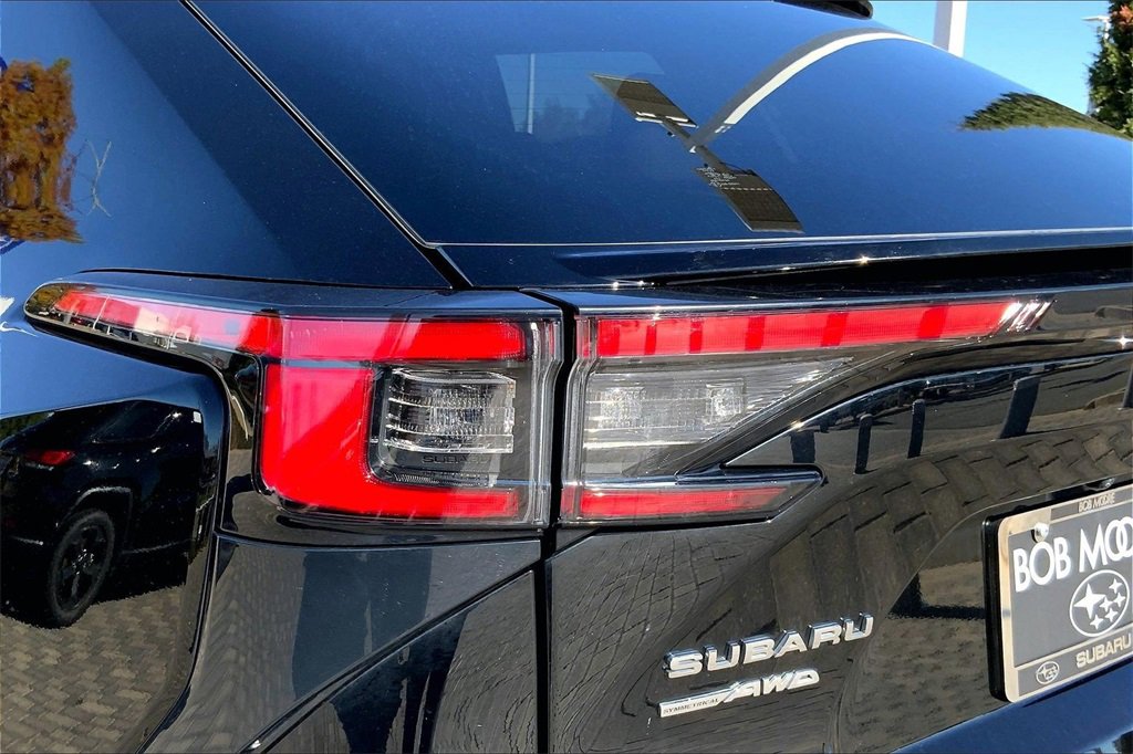 Used 2023 Subaru Solterra Premium image 23