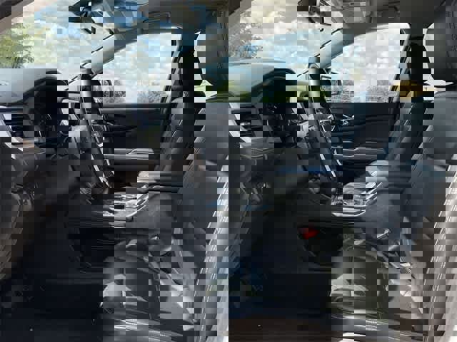 Used 2023 GMC Acadia SLT image 13