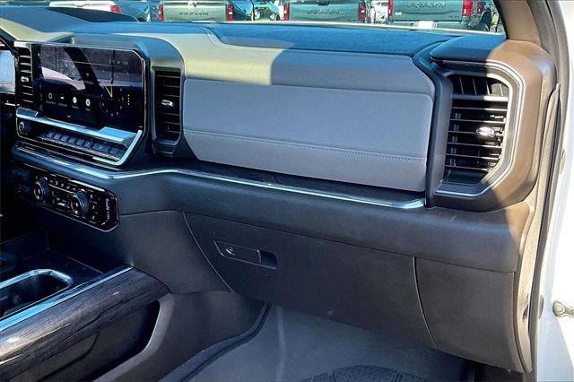 Used 2024 Chevrolet Silverado 1500 LTZ w/ LTZ Premium Package image 21