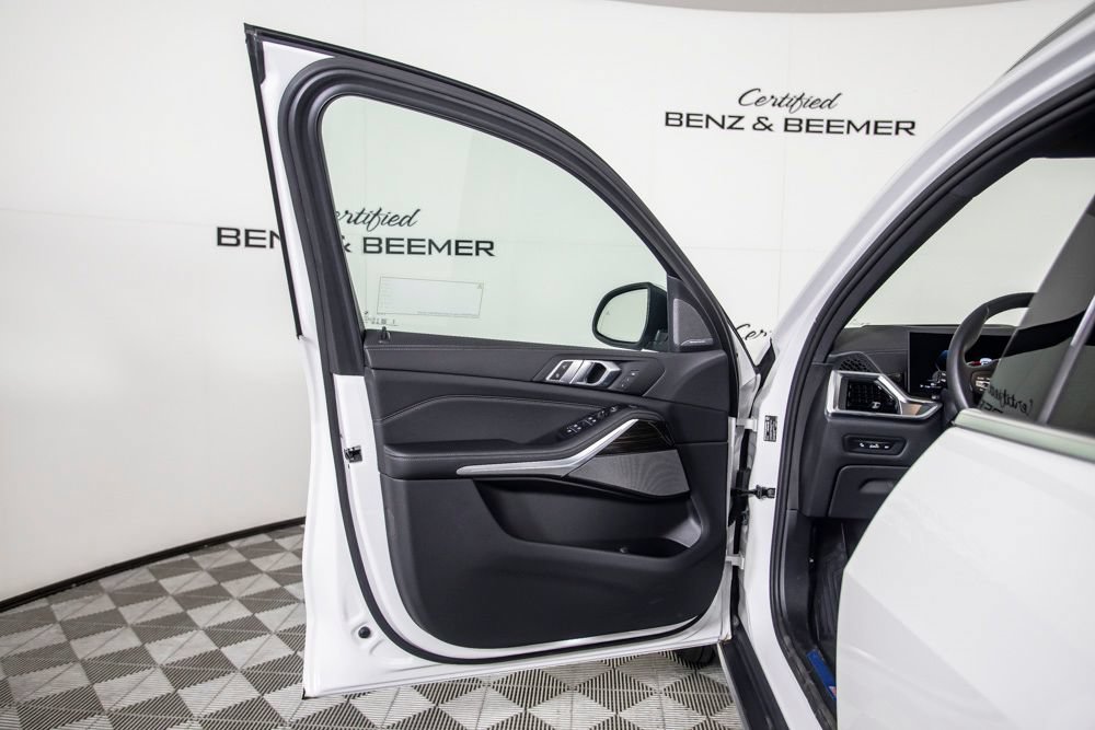 Used 2026 BMW X5 sDrive40i w/ Premium Package RWD image 21