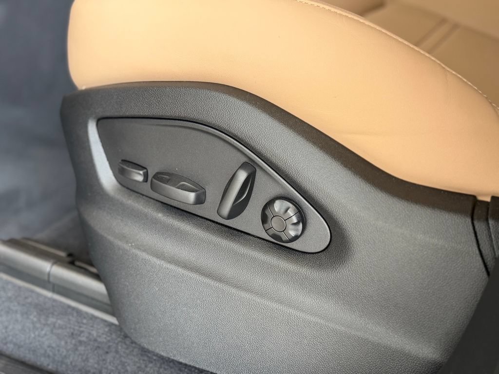 New 2026 Porsche Cayenne S AWD/4WD image 26