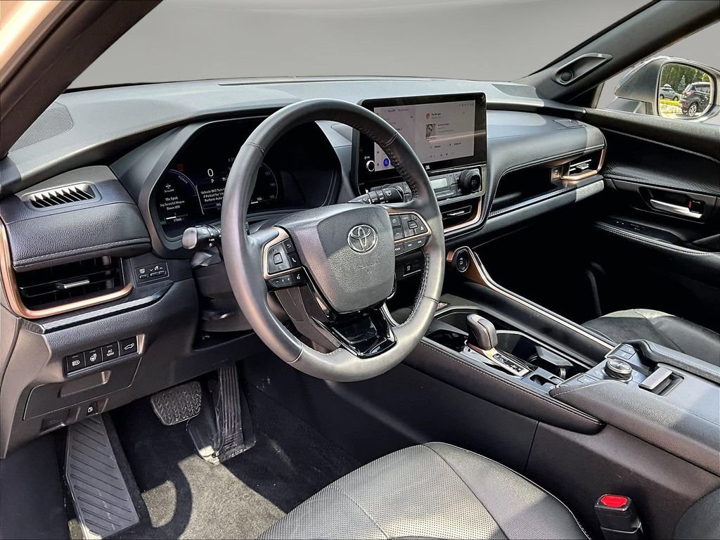 Used 2024 Toyota Grand Highlander AWD Hybrid image 22