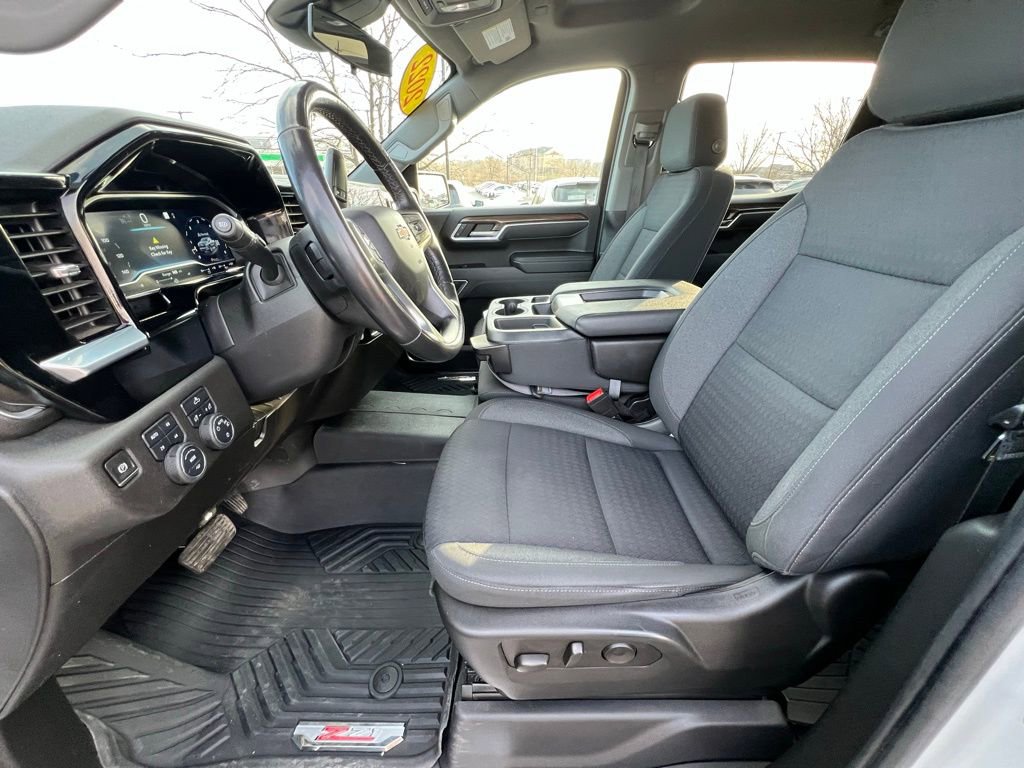 Used 2022 Chevrolet Silverado 1500 LT image 18