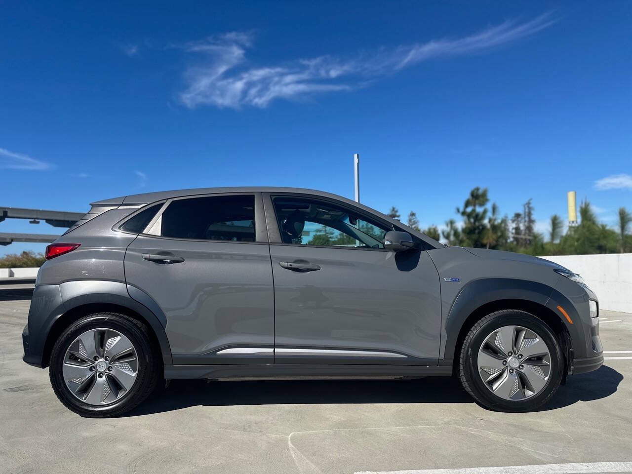 Used 2020 Hyundai Kona Ultimate w/ Cargo Package FWD image 9