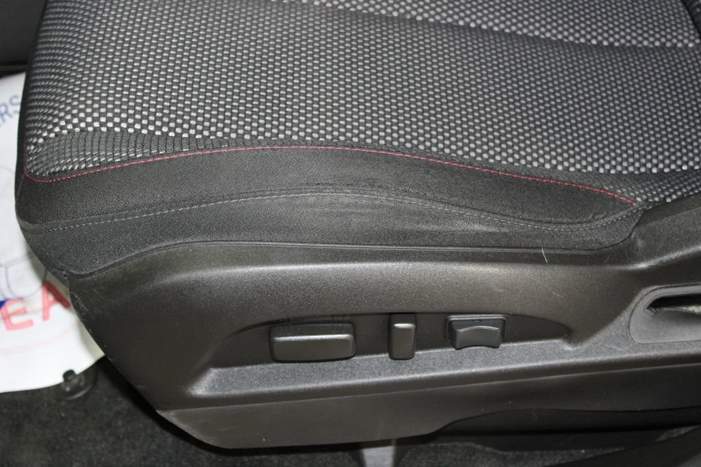 Used 2014 Chevrolet Equinox LT w/ Driver Convenience Package image 13