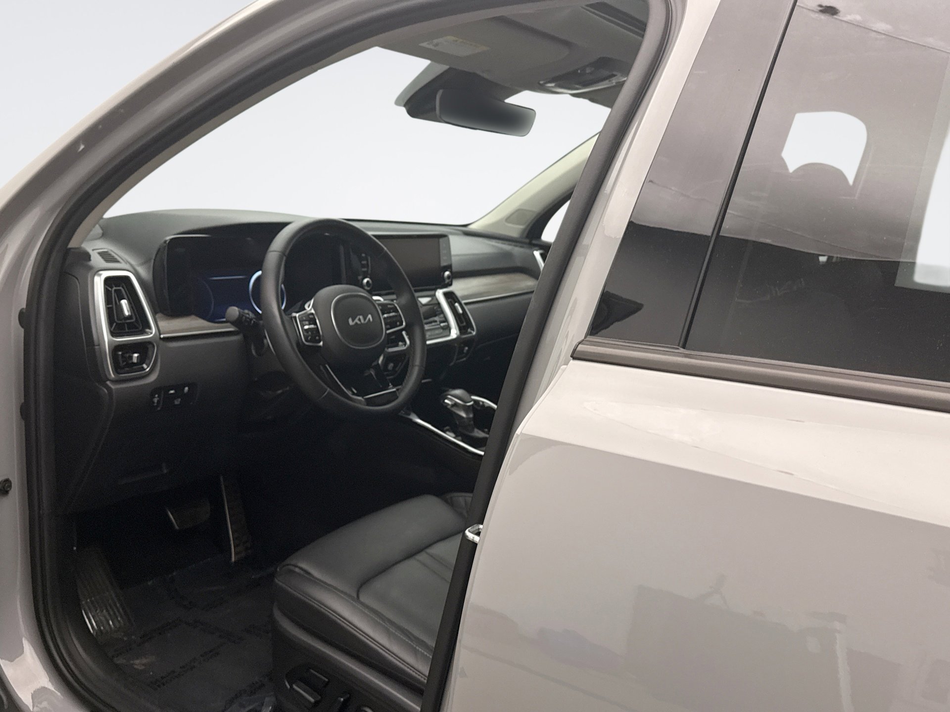 Used 2023 Kia Sorento SX Prestige image 10