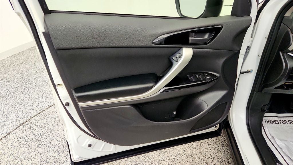 Used 2019 Mitsubishi Eclipse Cross AWD image 10