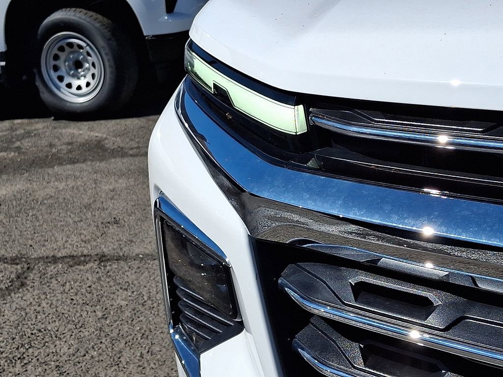 Used 2026 Chevrolet Traverse LT w/ Driver Confidence Package image 34