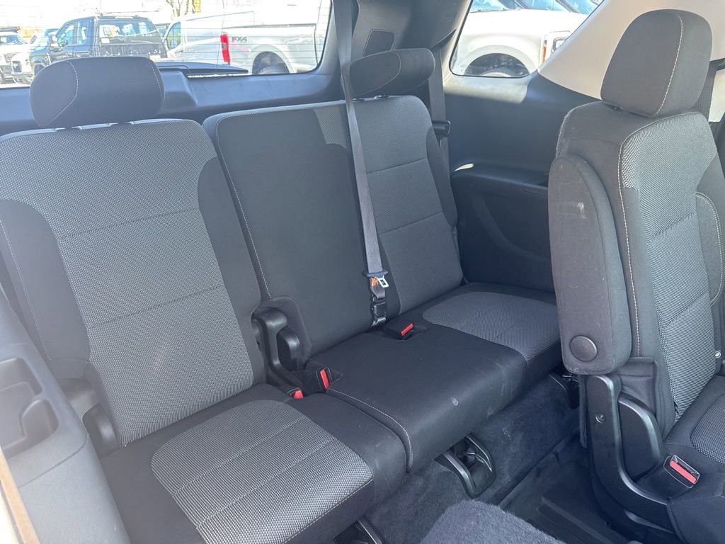 Used 2020 Chevrolet Traverse LT image 40