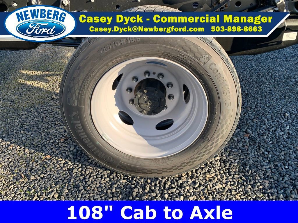 New 2024 Ford F550 4x4 Regular Cab Super Duty image 9