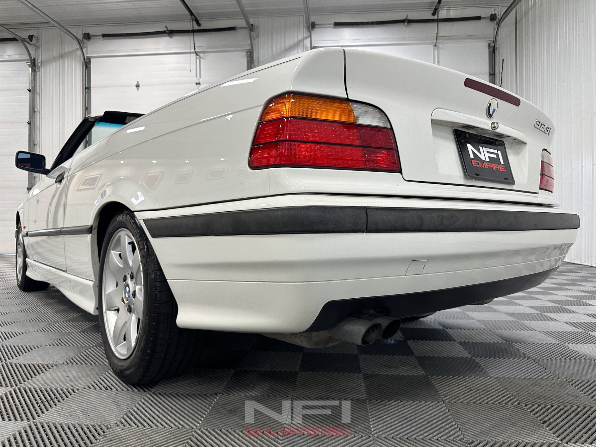 Used 1999 BMW 323i Convertible RWD image 30