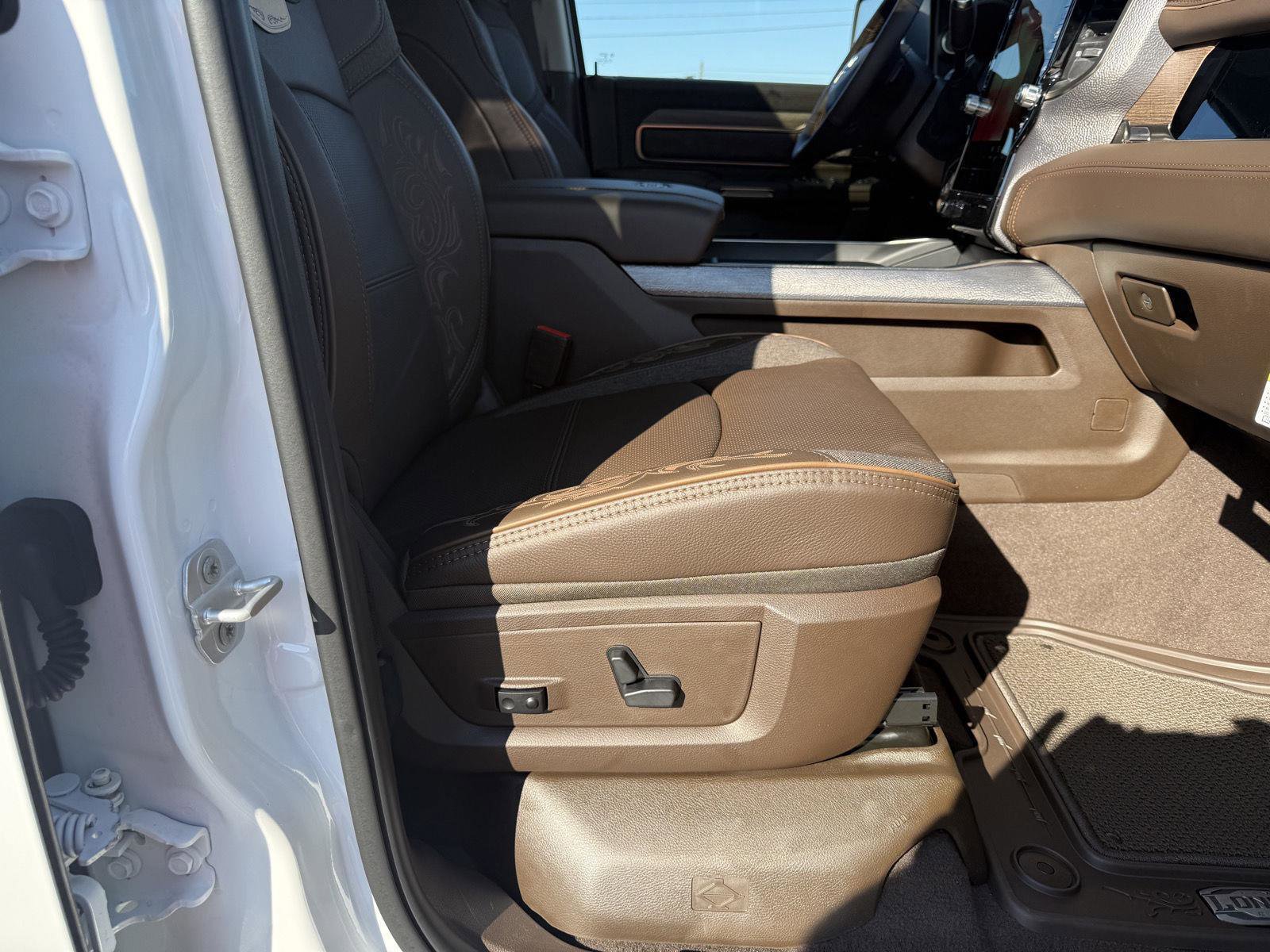 New 2026 RAM 2500 Limited image 46