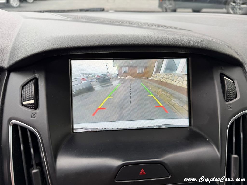 Used 2018 Ford Focus SEL FWD image 28