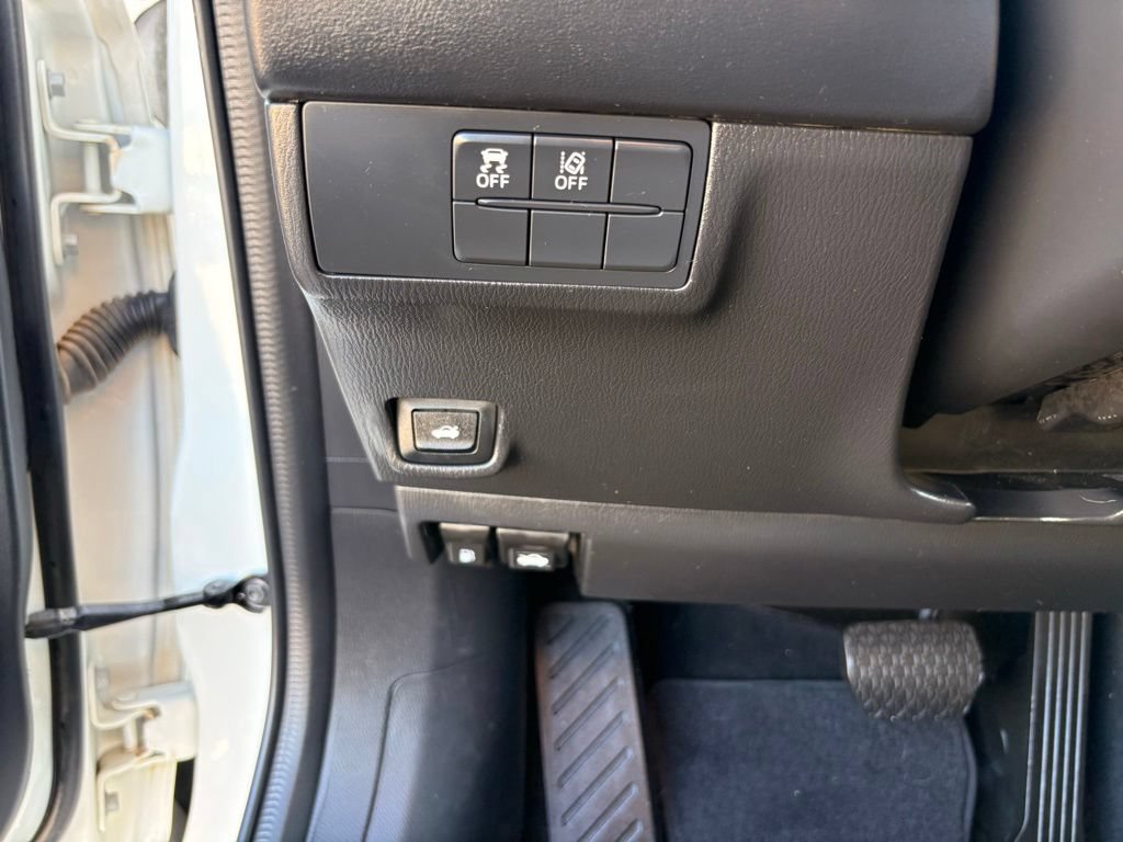 Used 2018 MAZDA MAZDA6 Sport w/ I-ACTIVSENSE Package FWD image 26