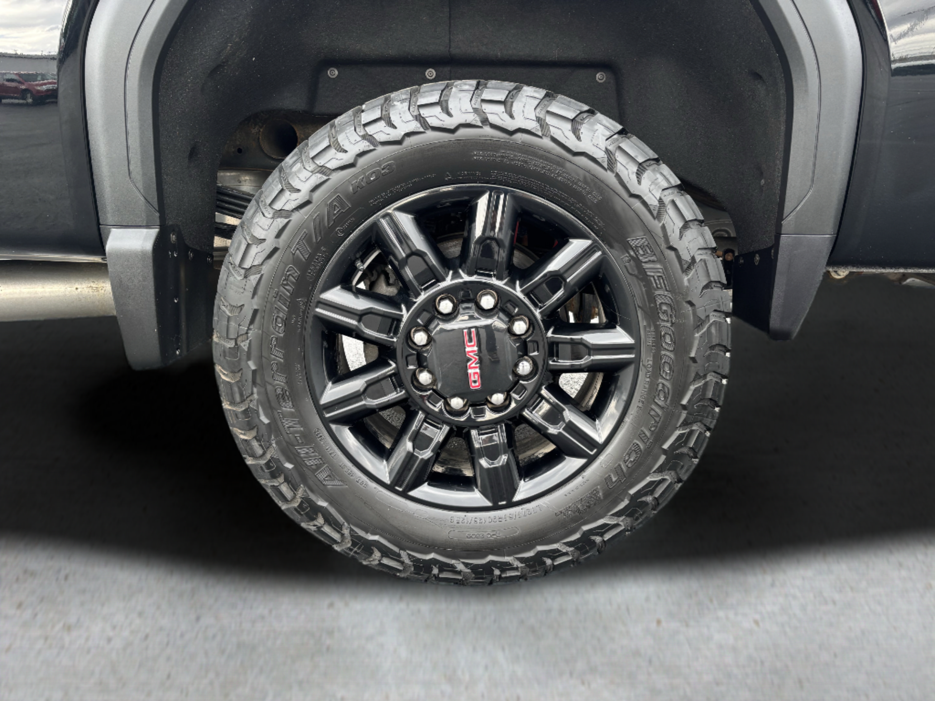 Used 2025 GMC Sierra 2500 AT4 w/ AT4 Premium Plus Package AWD/4WD image 33