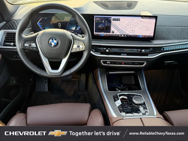 Used 2024 BMW X5 xDrive50e w/ Parking Assistance Package AWD/4WD image 13